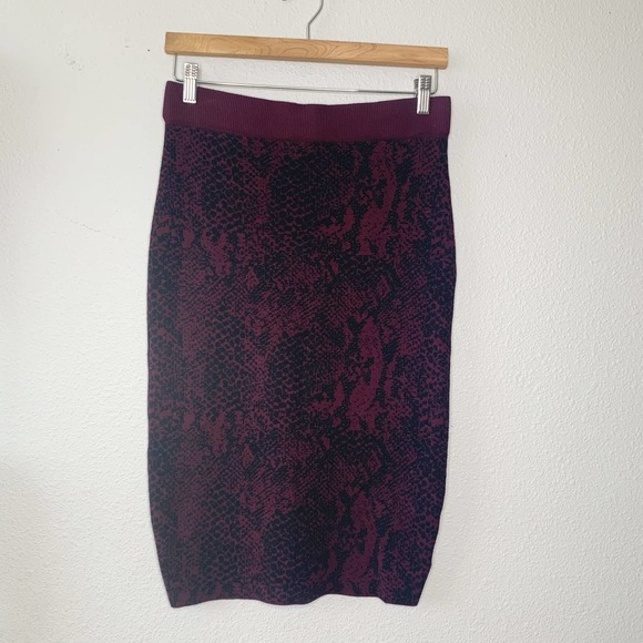 Express x Negin Mirsalehi Red Black Knit Pencil Skirt Women's Size Medium M - Picture 7 of 7